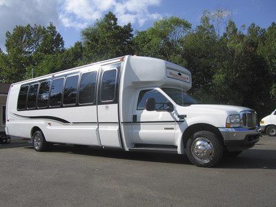 partybus-limousine-2